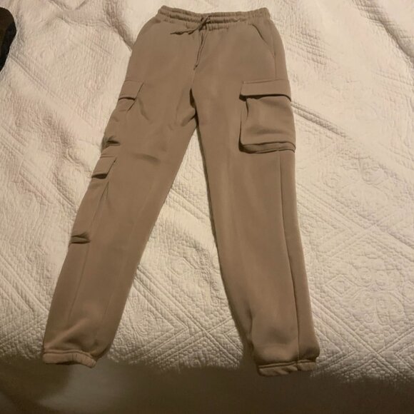 Faded Rose Essentials SweatPants - Picture 2 of 4